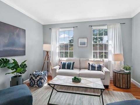 48 Browne St #4, Brookline, MA 02446 photo 2