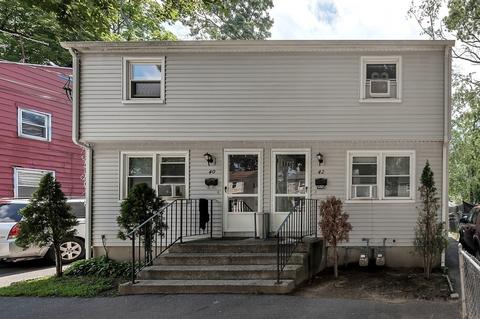 40 Humbert St, Springfield, MA 01109 photo 1