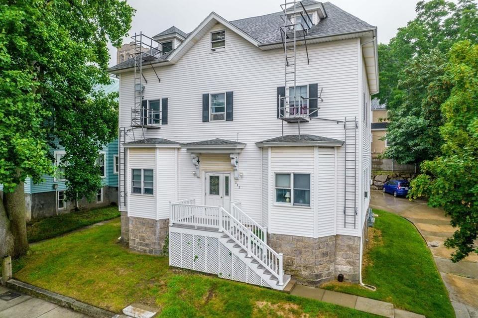  111 June St #3S, Fall River, MA 02720 photo 1