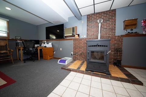 19 Wayland St, Fall River, MA 02720 photo 10