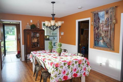 11 Enid St, Worcester, MA 01604 photo 6