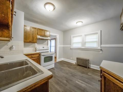 55 Blaine St, Springfield, MA 01108 photo 12