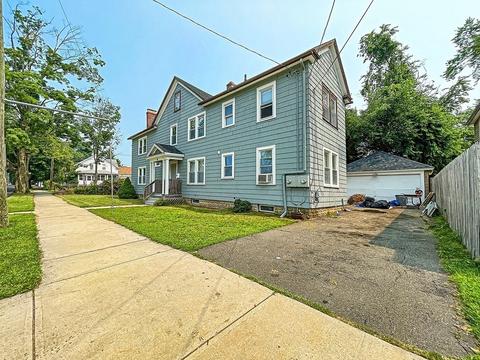 55 Blaine St, Springfield, MA 01108 photo 1