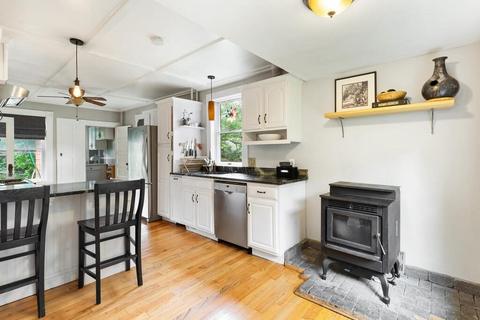 3 Ellery St, Gloucester, MA 01930 photo 8