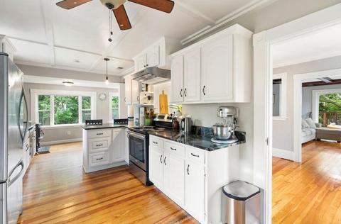 3 Ellery St, Gloucester, MA 01930 photo 2