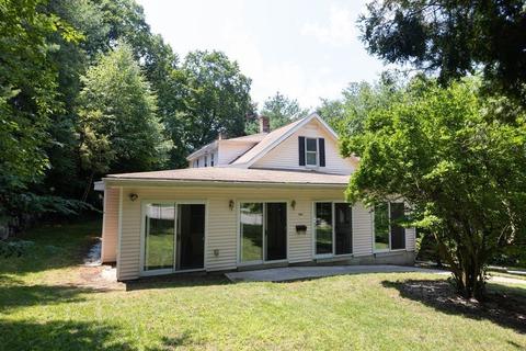 1 Harris St, Clinton, MA 01510 photo 2