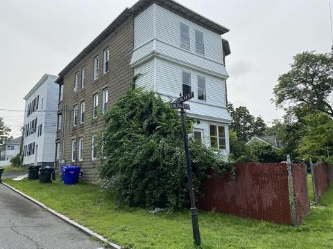 35 Healey St, Springfield, MA 01151 photo 3