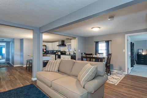 2014 Maple St, Three Rivers, MA 01080 photo 11