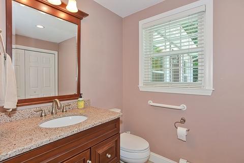 34 Dolly Dr, Worcester, MA 01604 photo 8