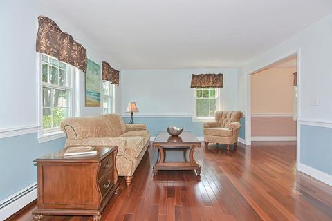 34 Dolly Dr, Worcester, MA 01604 photo 3