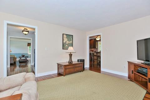 34 Dolly Dr, Worcester, MA 01604 photo 9
