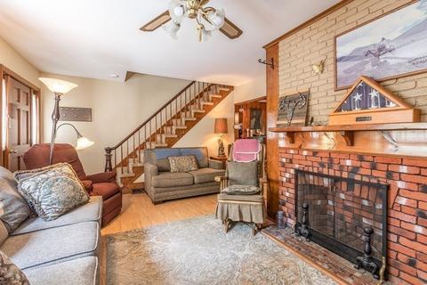 35 Mill St, Maynard, MA 01754 photo 17