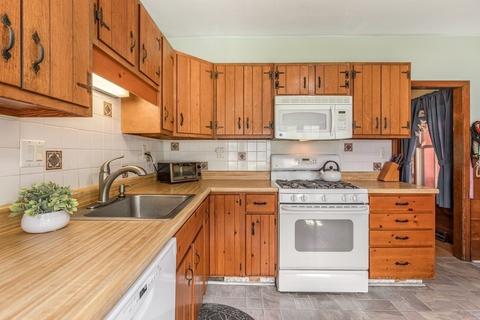 35 Mill St, Maynard, MA 01754 photo 7