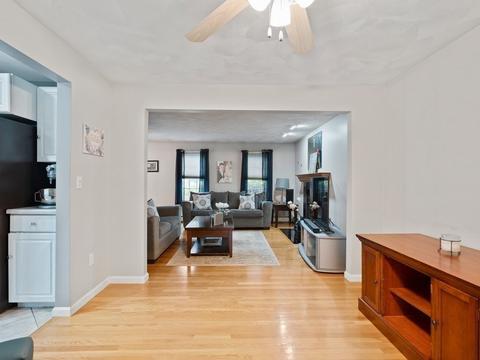 32 Trinity Cir, Attleboro, MA 02703 photo 12