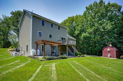 38 Spruce Rd, Westminster, MA 01473 photo 3