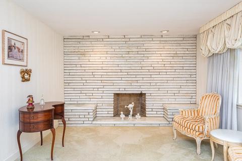 21 Shepard St, Marblehead, MA 01945 photo 12