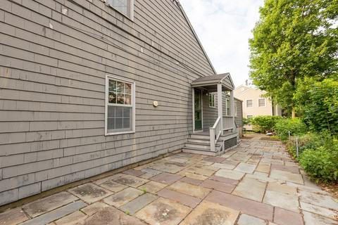 21 Shepard St, Marblehead, MA 01945 photo 4