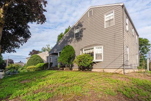21 Shepard St, Marblehead, MA 01945 photo 3