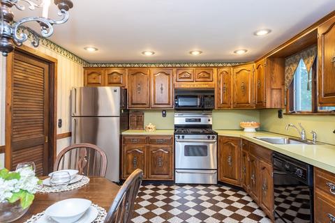 21 Shepard St, Marblehead, MA 01945 photo 19