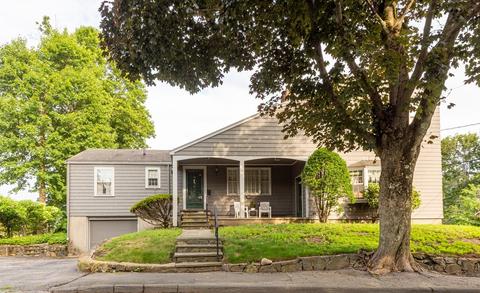 21 Shepard St, Marblehead, MA 01945 photo 1