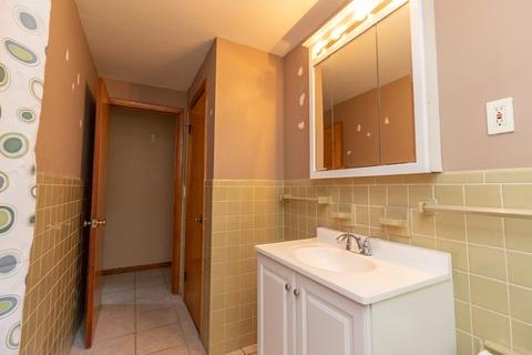170 Mildred Ave, Springfield, MA 01104 photo 12