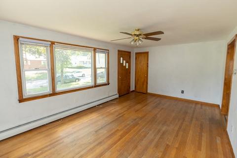 170 Mildred Ave, Springfield, MA 01104 photo 7