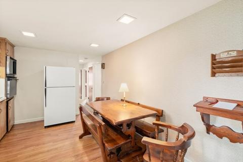 7 Colonial Rd, Beverly, MA 01915 photo 9
