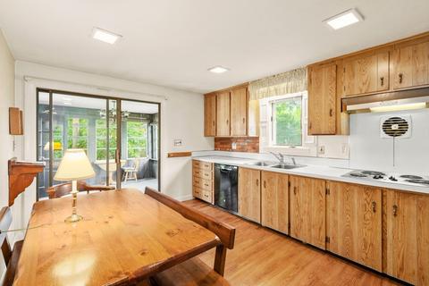 7 Colonial Rd, Beverly, MA 01915 photo 10