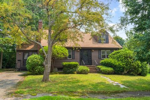 7 Colonial Rd, Beverly, MA 01915 photo 1
