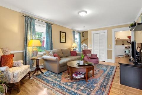 32 Everett St, Lynn, MA 01904 photo 4