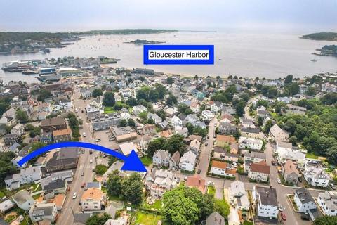 11 Granite St, Gloucester, MA 01930 photo 2