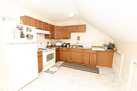 555 Broadway, Fall River, MA 02724 photo 19
