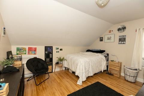555 Broadway, Fall River, MA 02724 photo 21