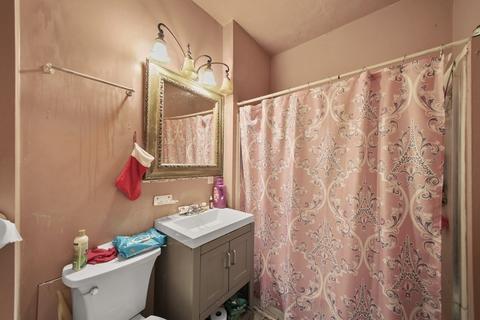 8 Pelham St, Worcester, MA 01609 photo 20