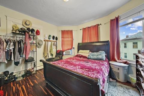 8 Pelham St, Worcester, MA 01609 photo 27