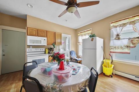 8 Pelham St, Worcester, MA 01609 photo 33