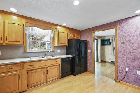 6 Skyview Dr, Ware, MA 01082 photo 4