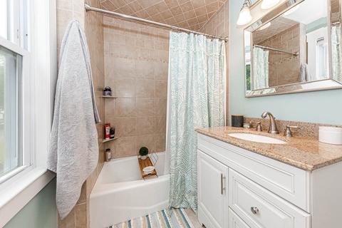 27 Chestnut St, Danvers, MA 01923 photo 24