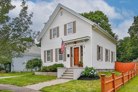 27 Chestnut St, Danvers, MA 01923 photo 1