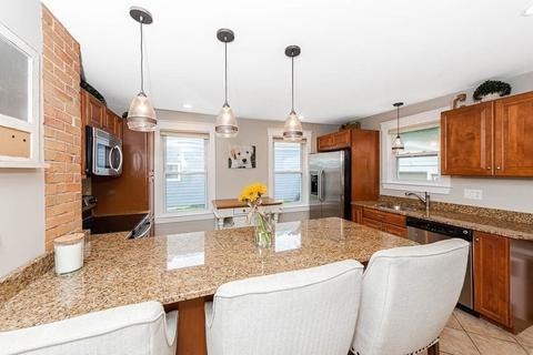 27 Chestnut St, Danvers, MA 01923 photo 11