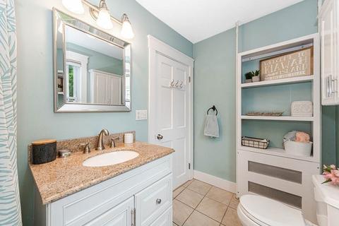 27 Chestnut St, Danvers, MA 01923 photo 25