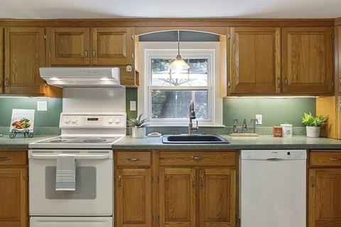 35 Mohawk Dr, Acton, MA 01720 photo 11