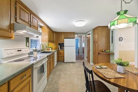 35 Mohawk Dr, Acton, MA 01720 photo 10