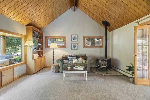 35 Mohawk Dr, Acton, MA 01720 photo 13