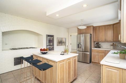7 Hoosic Dr, Canton, MA 02021 photo 9