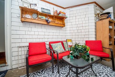 180 Foster St, Fall River, MA 02721 photo 16