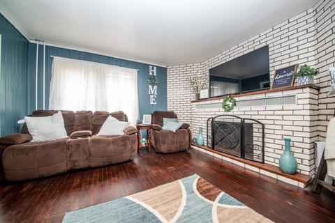180 Foster St, Fall River, MA 02721 photo 14