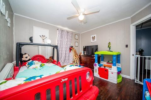 180 Foster St, Fall River, MA 02721 photo 27
