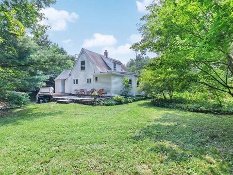 137 Belknap Rd, Framingham, MA 01701 photo 4
