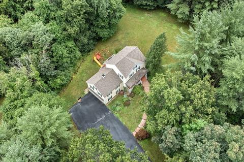 16 Oak St, Dunstable, MA 01827 photo 2